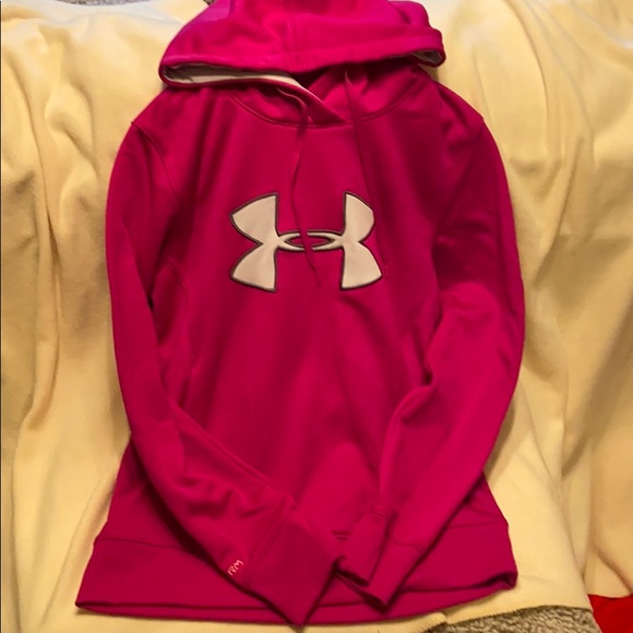 Under Armour Tops - Women’s sweatshirt